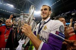 亚博体育- 莱万多夫斯基代言华为 