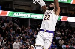 YABO-詹姆斯在独行侠比赛中爆冷，败北引发热议！的简单介绍